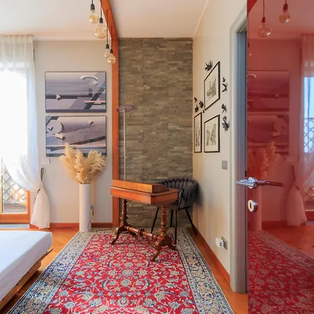 I-host - Scheiwiller 1 Milaan